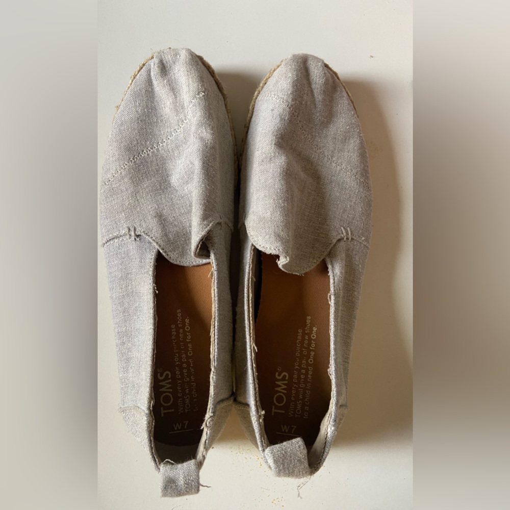 TOMS Shoes